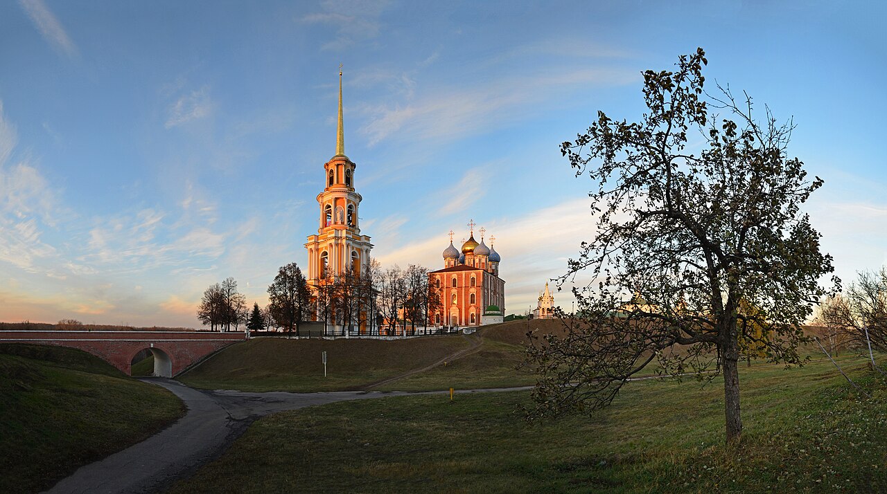 Кремль в будний день